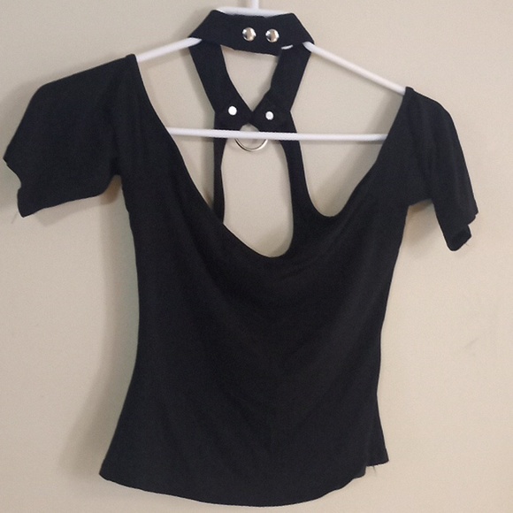 Black O-ring Halter Top - Picture 5 of 5